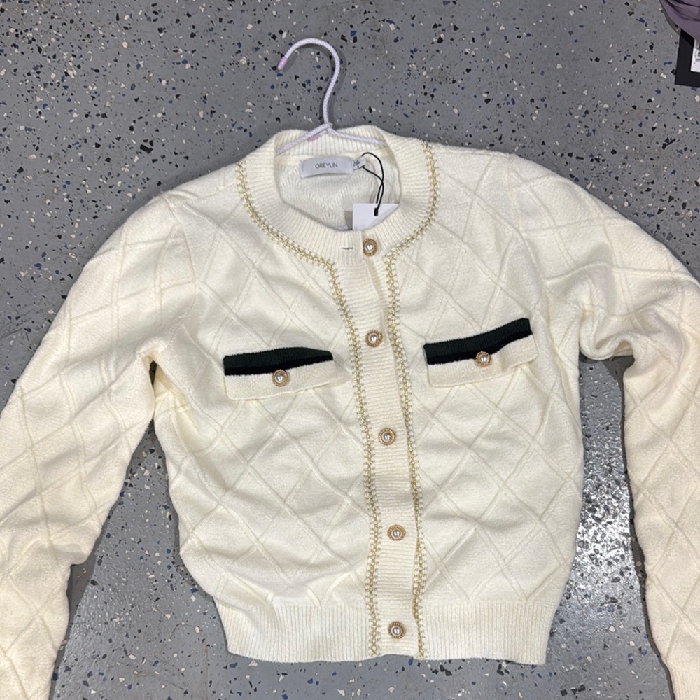 Greylin sweater M